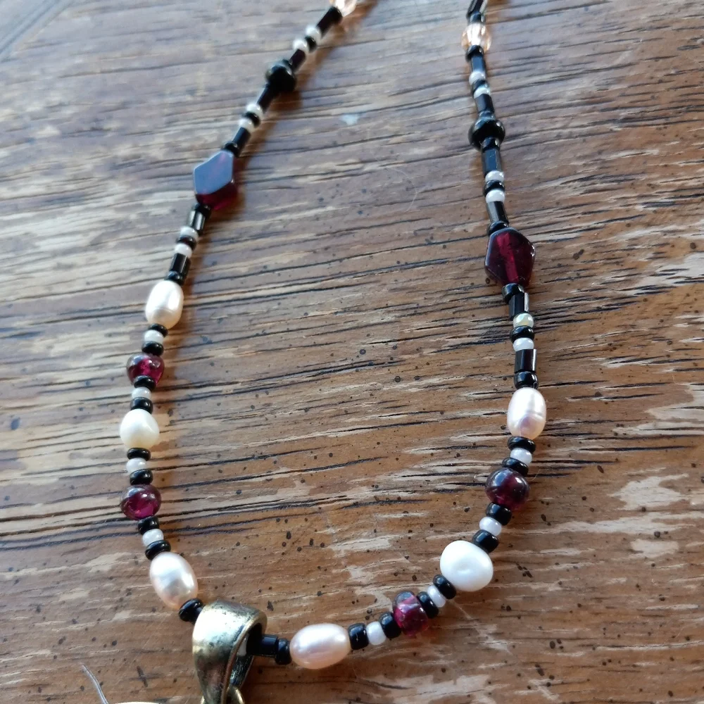 Handmade Crystal Beaded Necklace!!! - Picture 4 of 9